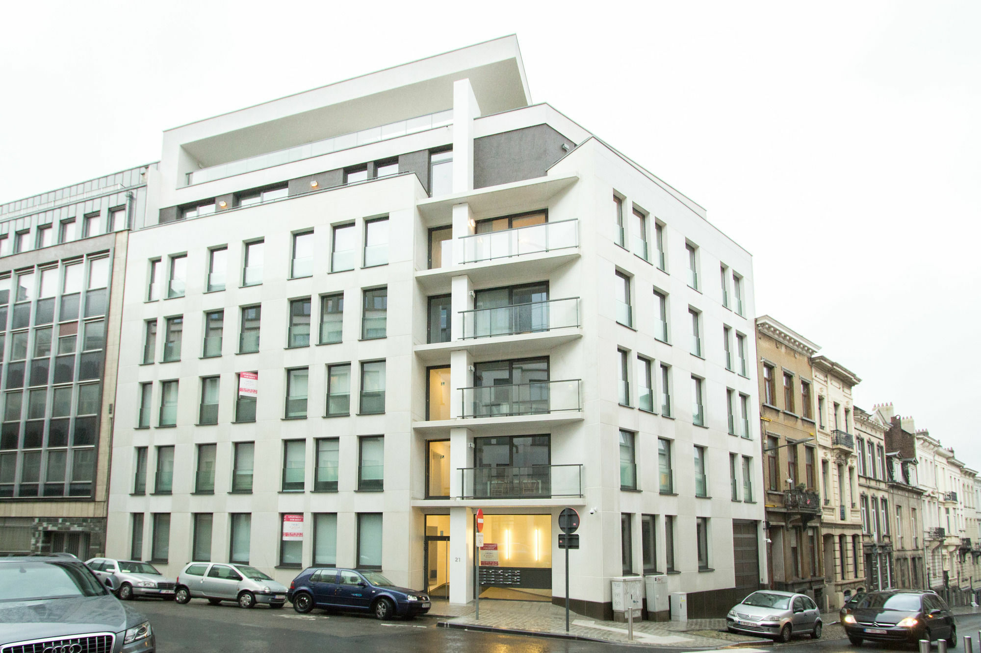 Sweet Inn Apartments - Madou Brussels Exterior photo